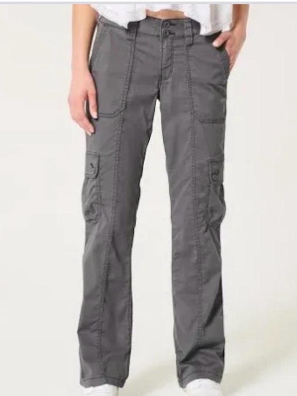 Hollister Mid-Rise Relaxed Boot Cargo Pants in Dusty Gray/Blue Size 2